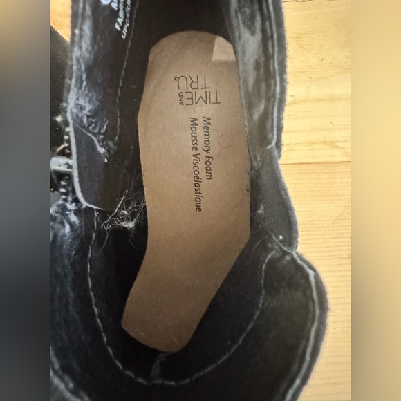 Time and True Women’s Stretch Ankle Round Toe Fall Faux Suede Memory Foam Boots - Picture 7 of 8